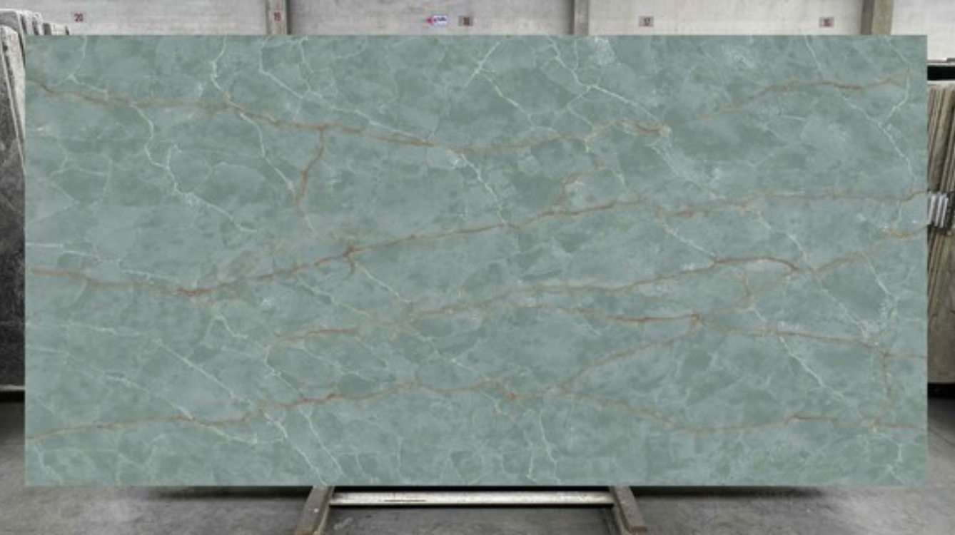 Quartz emerald